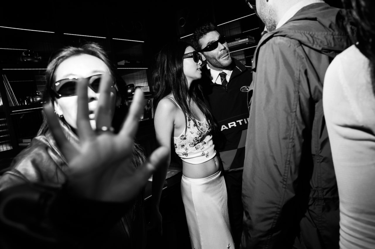 NEWSJENNlE's tweet photo. 📸 260506 JENNIE attends MET GALA 2026 after-party  with Ray-ban

JENNIE MET GALA 2026 #MetGala2026 #MetGala https://t.co/cgoK7ucH9K