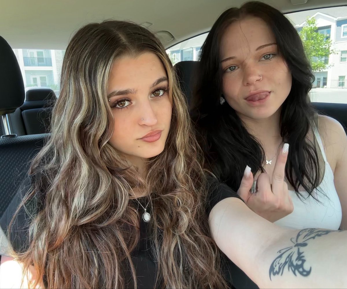 send4sage's tweet photo. double trouble https://t.co/NXjumr7EaQ