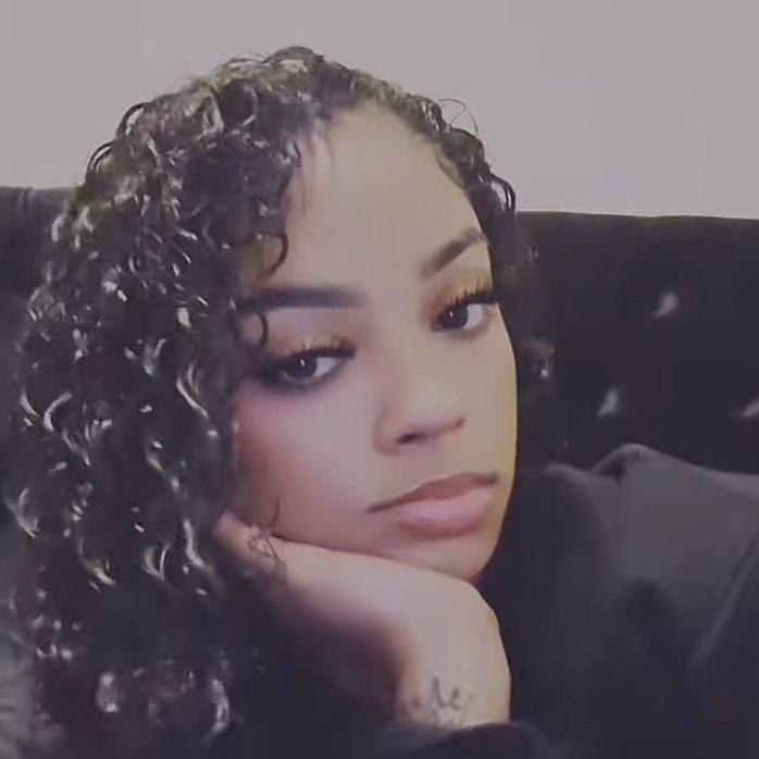 Kayla tweet media