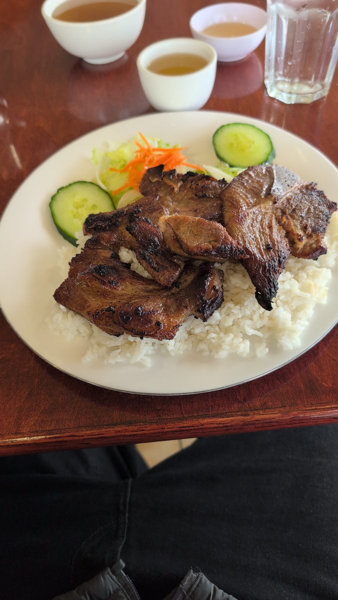 DefiSauga's tweet image. Switched it up today... Pork and rice with some fresh veggies! #vietnamese #foodie