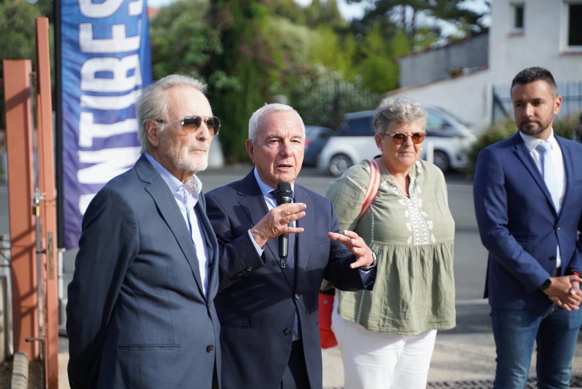 Antibes JLP tweet media