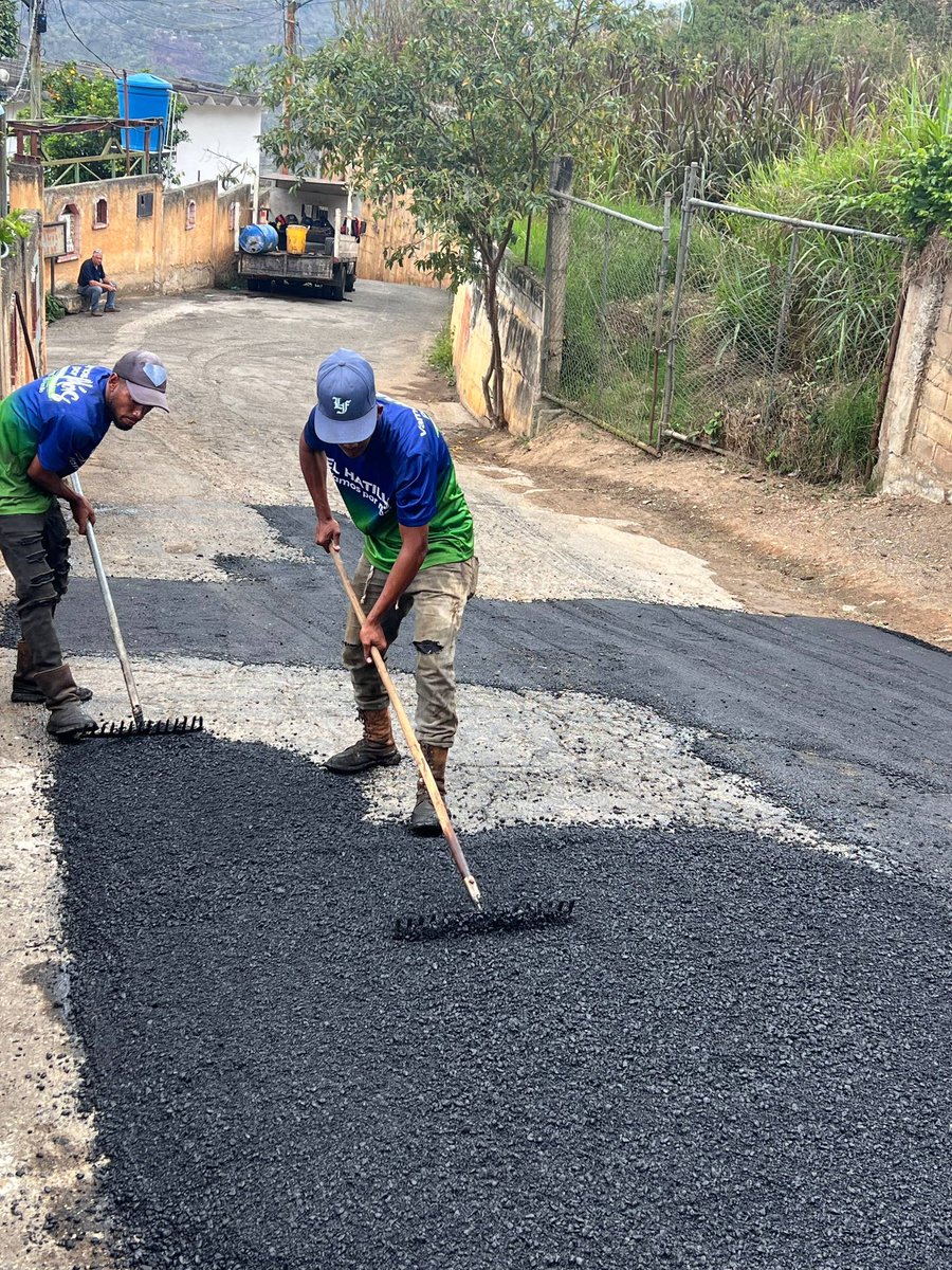 Alcaldía El Hatillo tweet media
