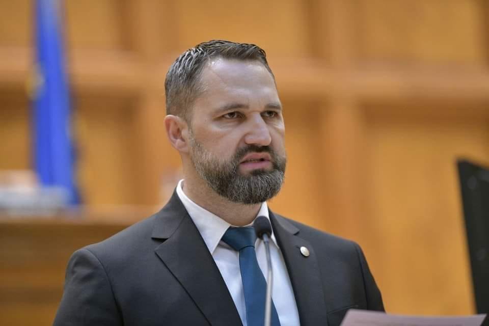 Mihai Lasca tweet media