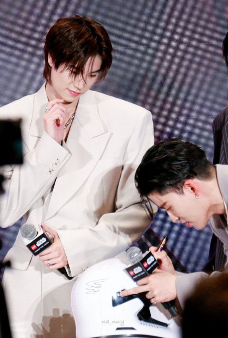 𝑔𝑒𝑜! 🧸ྀིྀི ݁⋆⭒ tweet media