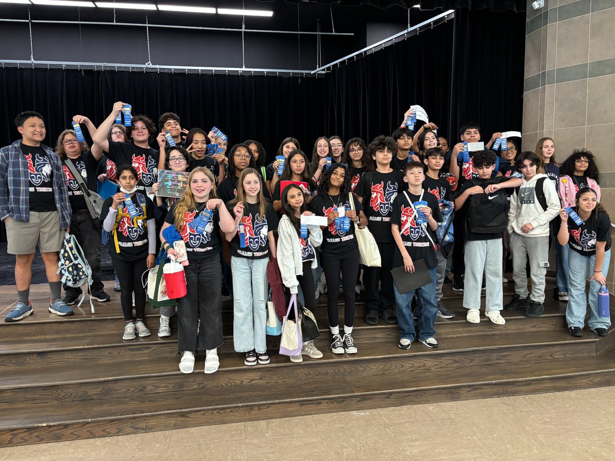 Dulles Middle School tweet media