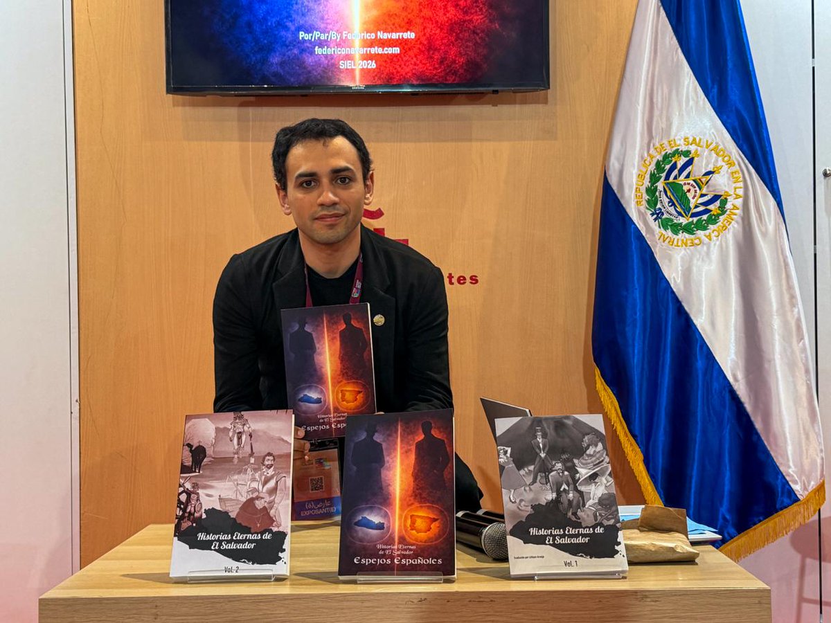 EESAenMarruecos's tweet photo. También contamos con la presentación del libro Espejos Españoles, del escritor Federico Navarrete, como parte de su colección Historias Eternas de El Salvador.

Su obra enlaza la tradición oral del país con una mirada contemporánea y de proyección internacional. https://t.co/u4rKVRnogX