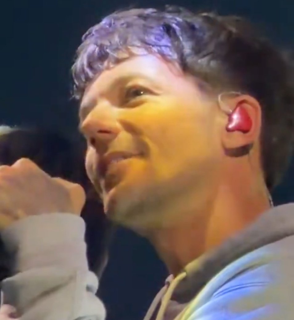 Louisforeverlove tweet media
