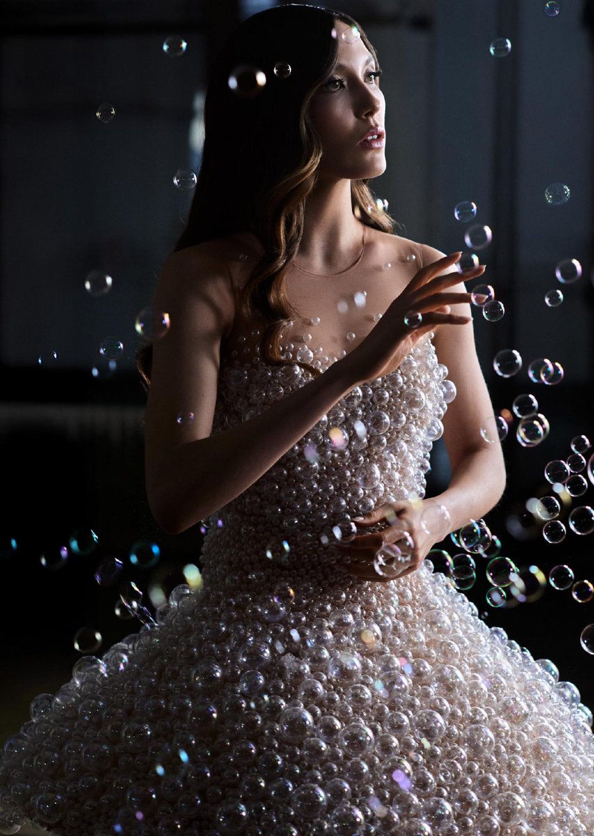 Dezeen tweet media