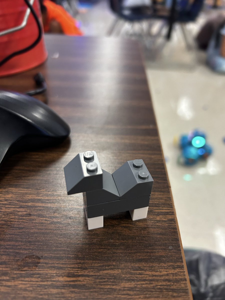 Rose_STEMS's tweet photo. Owls @NISDOHT are in training to be disaster relief roboticists @TAMUEngineering. We learned what kind of robots are used and then they designed a robot to help clear debris paths. a dog was saved in our exercise  🧐@NISDSTEMLabs https://t.co/X0FMMypcIb