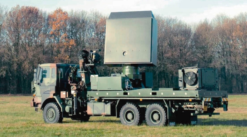 Tom_Antonov's tweet photo. France–Armenia defense ties are becoming operational, not symbolic. Paris is supplying 36 CAESAR artillery systems to strengthen Armenia’s long-range firepower and deterrence. It is also delivering 3 GM200 advanced radar systems to improve airspace surveillance and early warning.
Beyond hardware, France is investing in military capacity building. Armenian troops are being trained by French instructors, including specialized programs and officer education partnerships. Additional contracts for ground equipment have been signed, though many details remain undisclosed.
The 2026 strategic agreement consolidates these efforts and signals a sustained French role in rebuilding Armenia’s defense capabilities amid ongoing regional tensions. via @Le_Figaro 🇨🇵🇦🇲
https://t.co/LlErhj540e