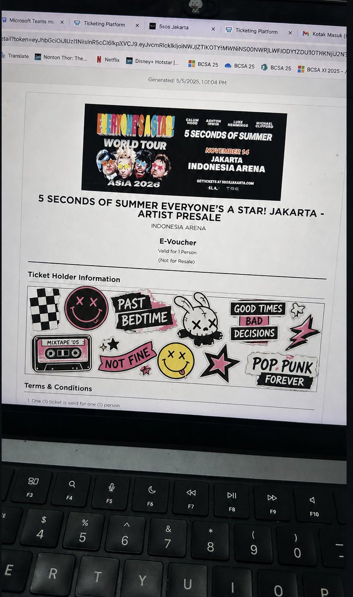 peachyclassy's tweet photo. GONNAAAA SEEE THEMMM IN REAL LIFE❤️‍🔥❤️‍🔥❤️‍🔥🥹🥹🥹 5sos https://t.co/C83AFXvRmo