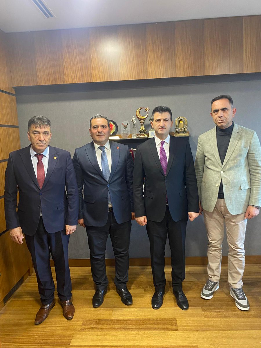 ERTUĞRUL GAZİ DEMİR tweet media