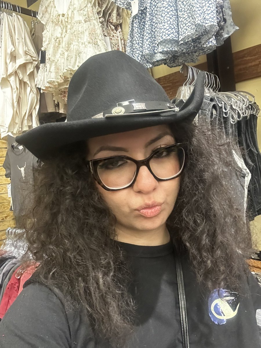 infamousgigixiv's tweet photo. Who wore it best? https://t.co/cZYdUpRB59