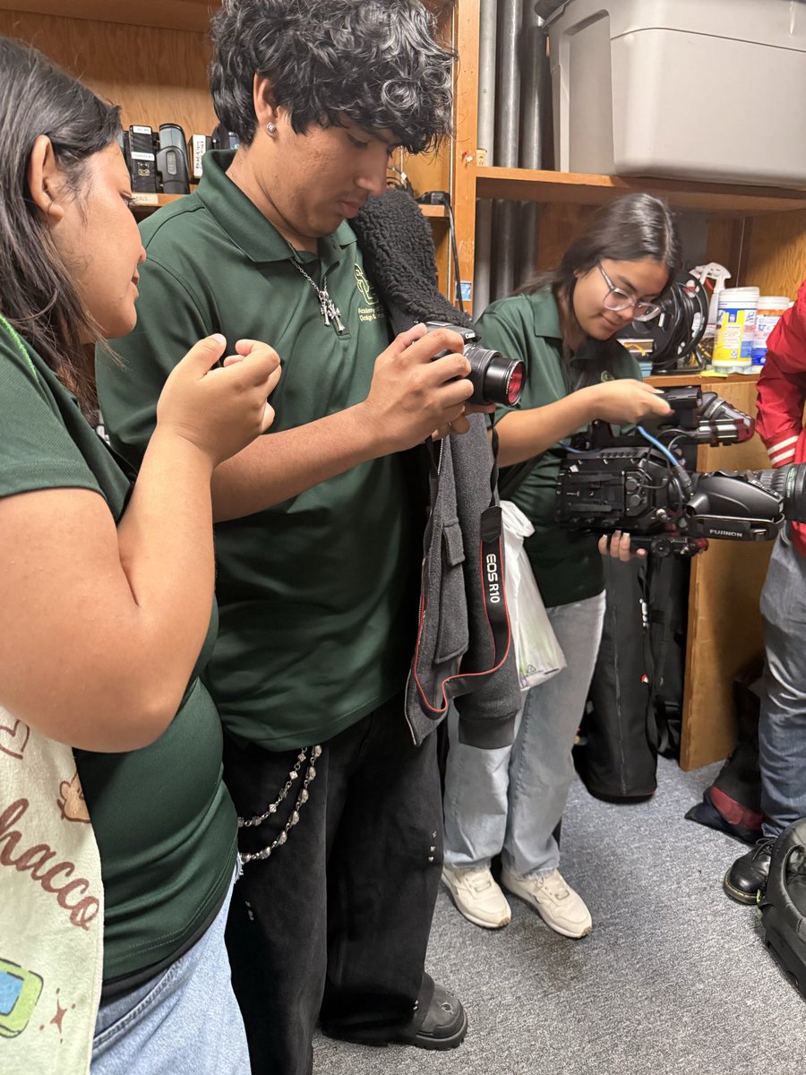 SUMMIT COLLEGIATE HIGH SCHOOL tweet media