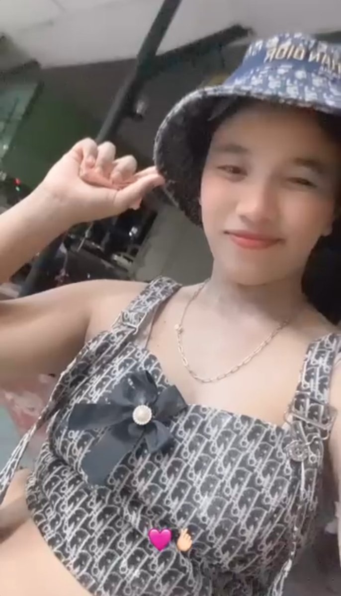 โซเฟีย tweet media