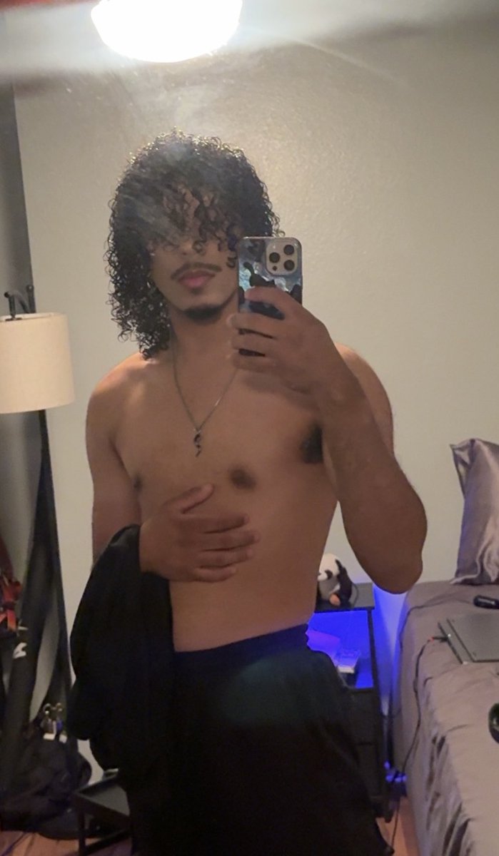 its_junieha's tweet photo. Goodmorning Cali☀️
#gay https://t.co/ge2ep5x5cn