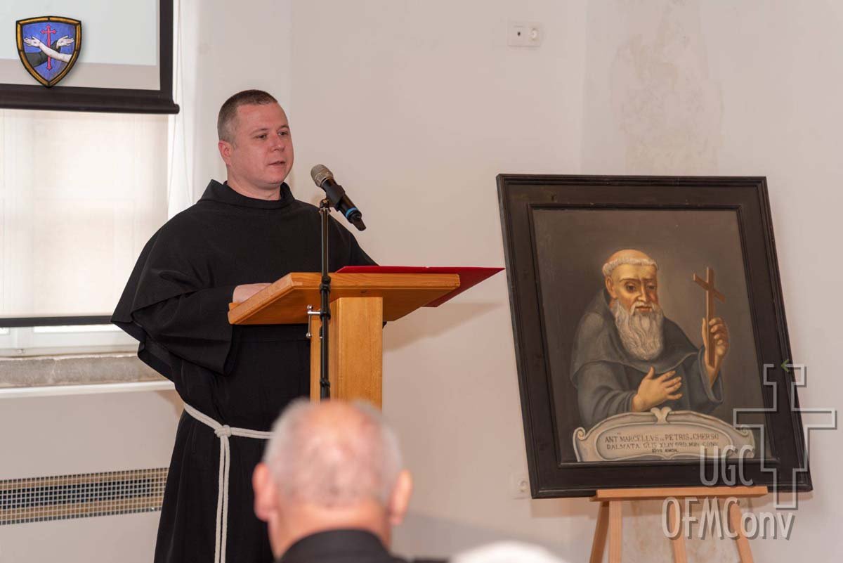 Simposio DE PETRIS
A Cres un simposio internazionale ha ricordato i 500 anni dalla morte di fra Antun Marcello DE PETRIS, teologo e vescovo, uomo di dialogo tra fede e ragione.
ofmconv.net/convegno-inter…