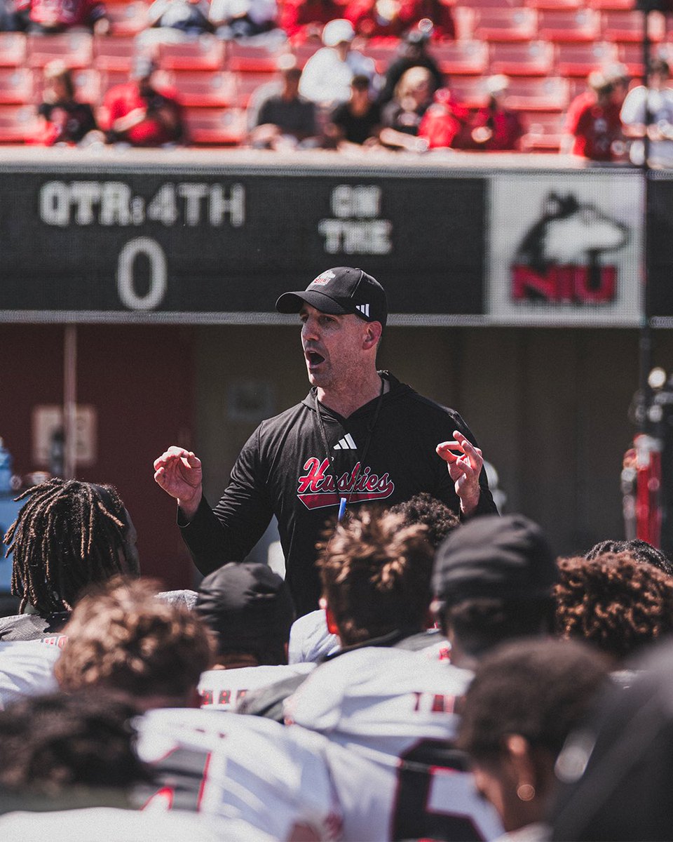 NIU Football tweet media