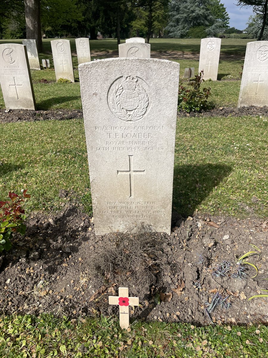 Noble67Allan's tweet image. This morning,I paid my respects to the fallen in @CWGC Haslar Royal Navy Cemetery,and they include a young Marine who died on the 12th July 1943,and is laid to rest there 🙏🏼

#RIP Corporal Thomas F Loader(18),Royal Marines,Portsmouth Division

#LestWeForget 

@Tigga594