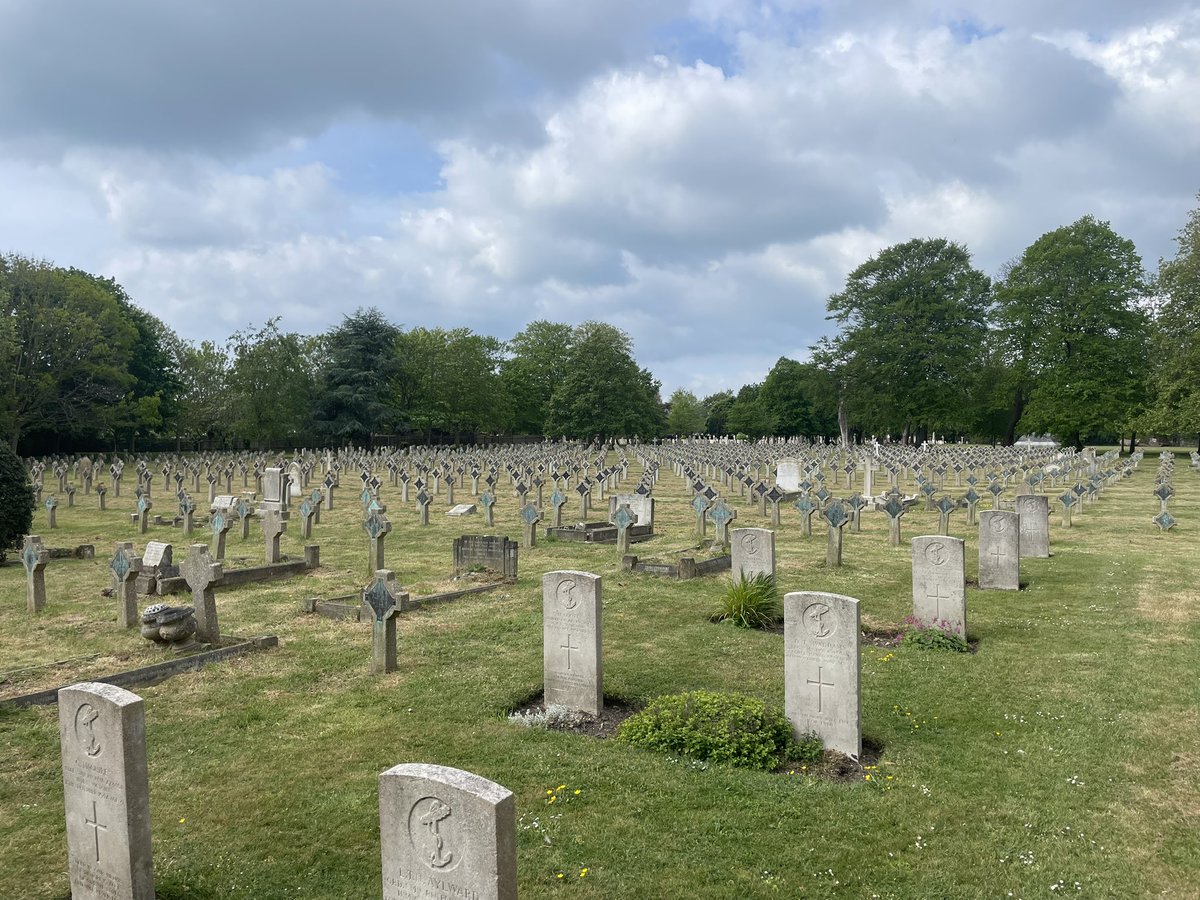 Noble67Allan's tweet image. This morning,I paid my respects to the fallen in @CWGC Haslar Royal Navy Cemetery,and they include a young Marine who died on the 12th July 1943,and is laid to rest there 🙏🏼

#RIP Corporal Thomas F Loader(18),Royal Marines,Portsmouth Division

#LestWeForget 

@Tigga594