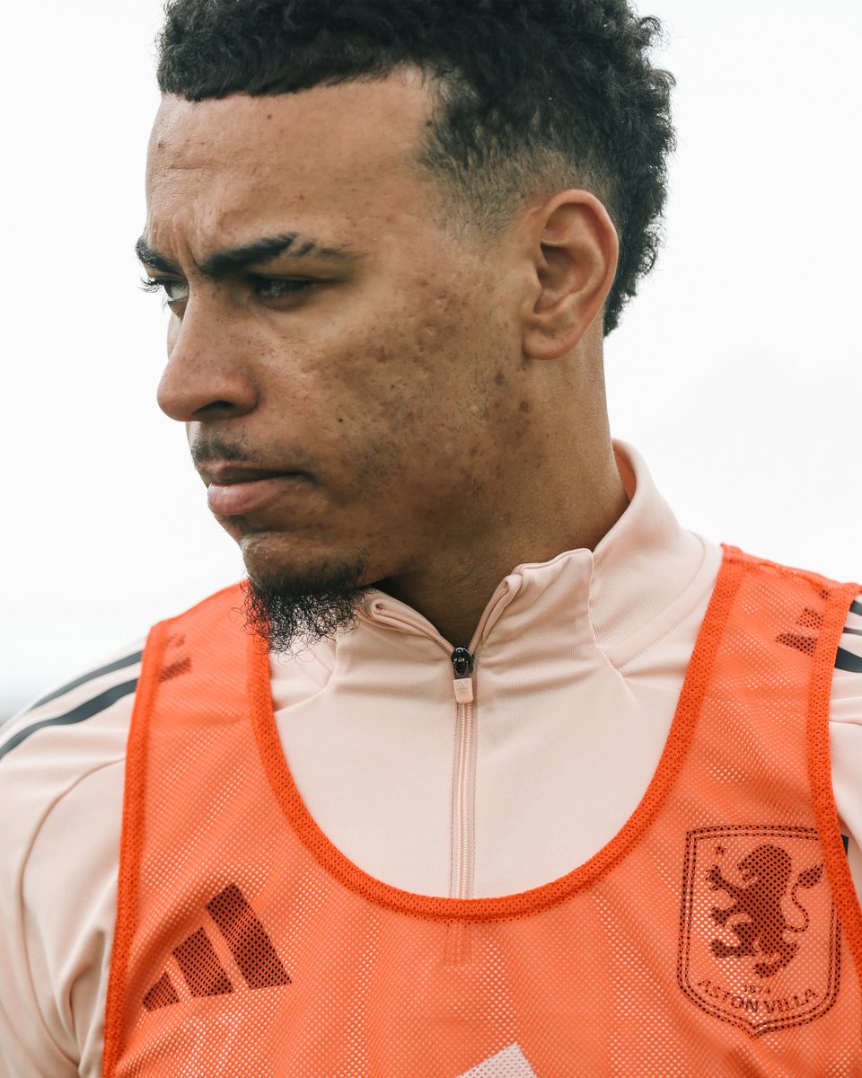 AVFCOfficial's tweet image. Full focus.