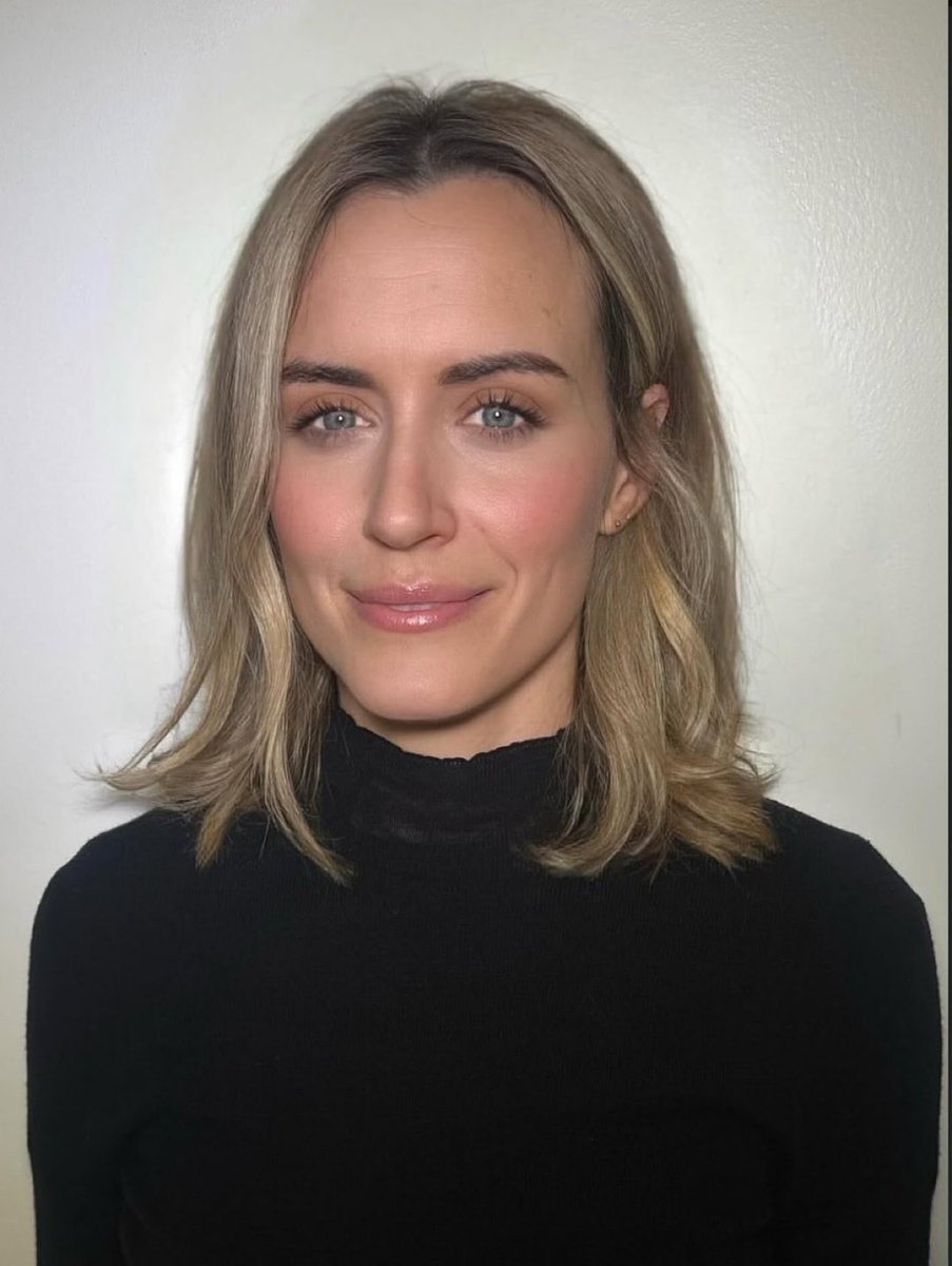 nicccolla's tweet photo. Taylor Schilling: stunning https://t.co/gWfIY2hgp1