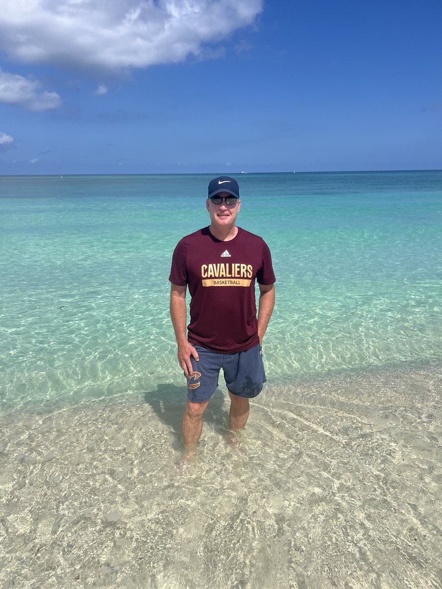 Out here at the beach repping the ⁦<a href="/cavs/">Cleveland Cavaliers</a>⁩ …Round 2 starts tonight! Let’s go Cavs nation!      #LetEmKnow