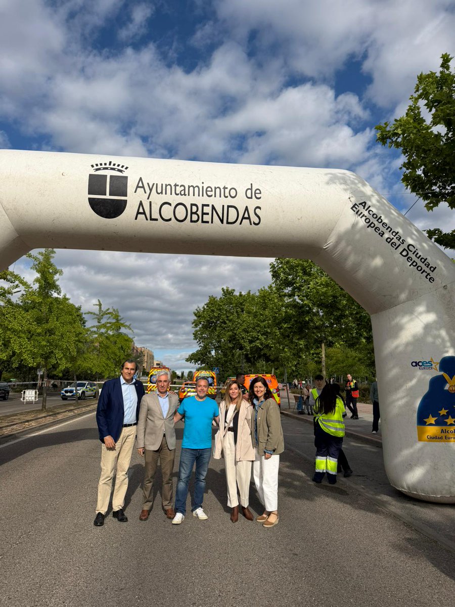 Froiliuba2's tweet photo. Damos el pistoletazo de salida a la "Milla Escolar" del CEIPSO Bachiller Alonso López de Alcobendas. Un acto inclusivo que permite la participación de todos los alumnos y que pone en marcha su Semana Deportiva y Cultural.
Enhorabuena a toda la comunidad educativa. https://t.co/cM7MXXl7o9