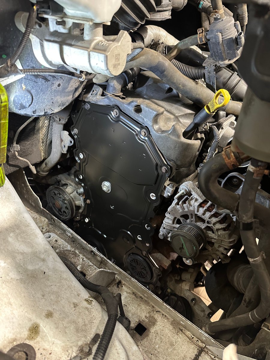 BrakeSvceWorld's tweet photo. Ford Transit in for a 🔧 wet belt replacement – helping keep our fleet customers moving 🚐💼

Don’t risk engine damage – stay on top of maintenance!

📞 Call us today
🌐 https://t.co/qd0tmmO1cH

#brakeandserviceworld #fordtransit #fleetmaintenance https://t.co/yugKVYzKtv