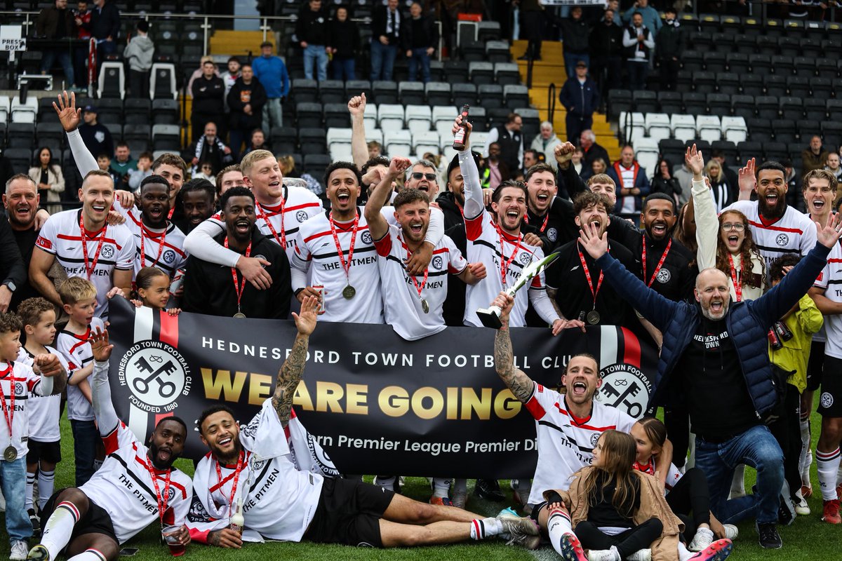 ahkeemrose1's tweet photo. 3️⃣ PROMOTION INA ROW 

Great way to finish off the season, always good to help with a few goals along the way. Time to rest and recharge 🫡✅ https://t.co/BIf61UauIN