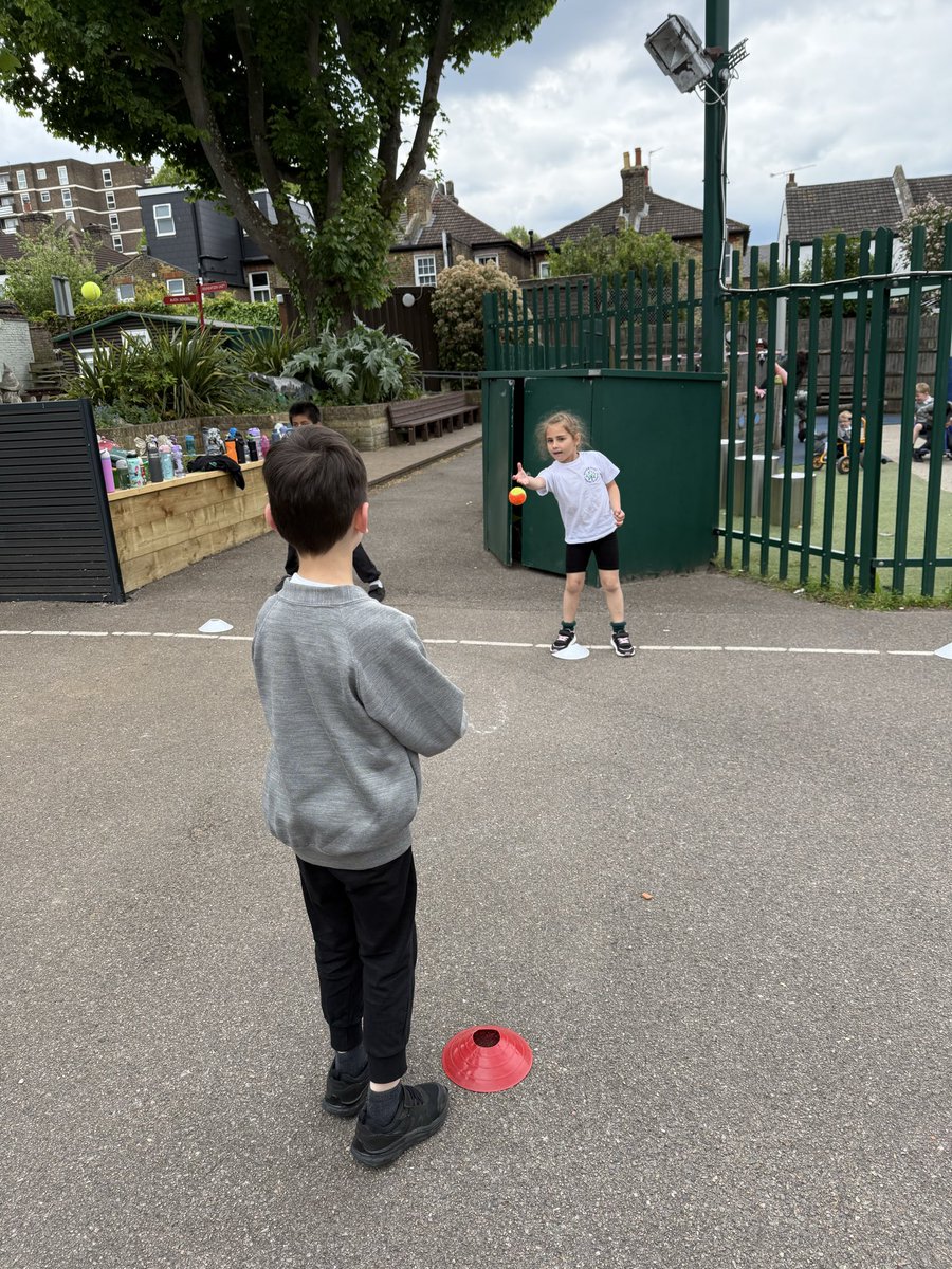 ManorParkSchSM1's tweet photo. Howβs that for a catch? π€©π Our Year 2 cricketers were back at it today! Weβve been mastering the art of the "perfect aim" with some high-energy throwing and catching games. The focus and precision on display were absolutely stump-tastic! ππͺ #WeAreLEO #MPPAPE https://t.co/wUxBsCbscf