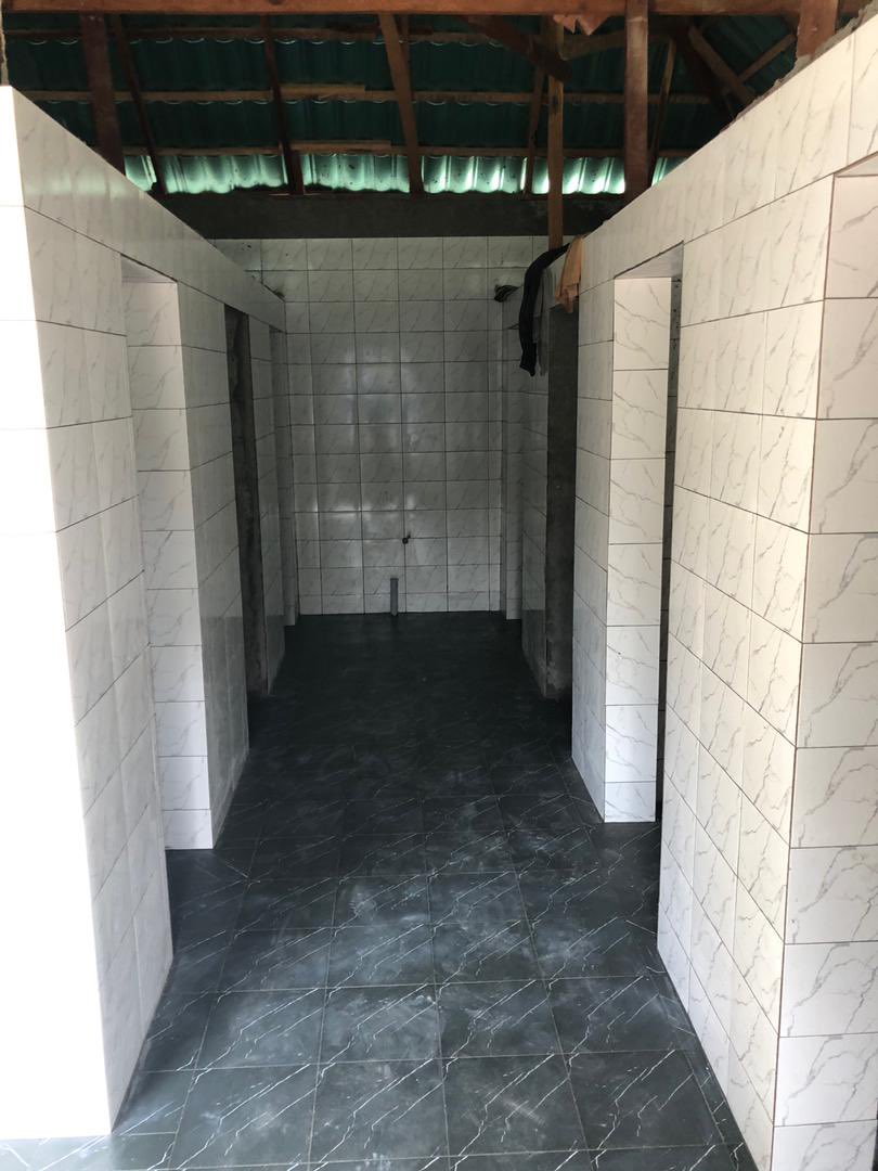 HFI1995's tweet image. Working of internal fit-out of new toilet block at the HF Masroor Senior Secondary #School in Old Yundum #Gambia
