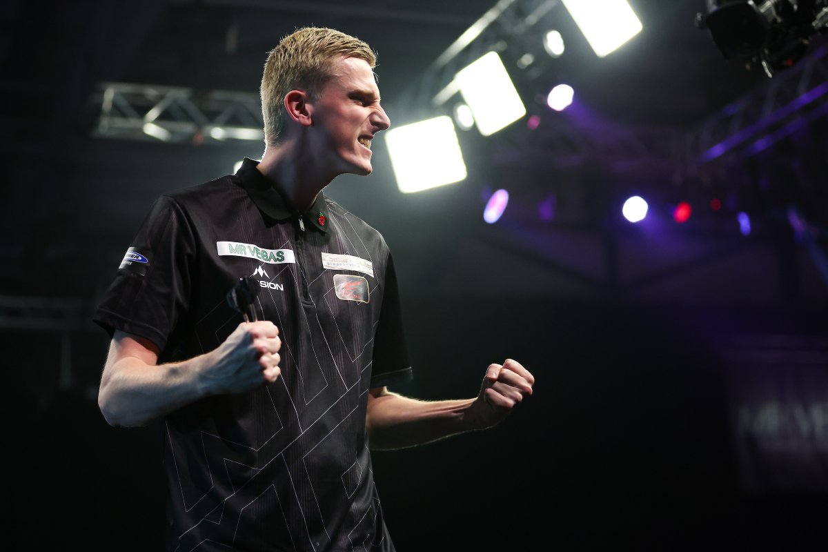 PDC Darts tweet media