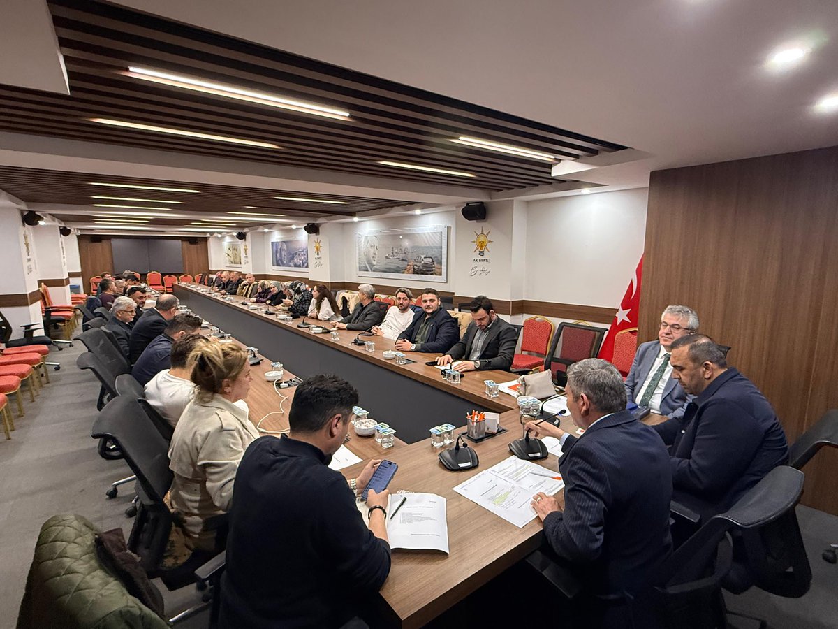 Haftalık Olağan Yönetim Kurulu Toplantımızı İlçe Başkanımız <a href="/akozkanaydugan/">Özkan Ayduğan</a> riyasetinde ve İl Sorumlumuz İbrahim Deniz’in katılımlarıyla gerçekleştirdik.