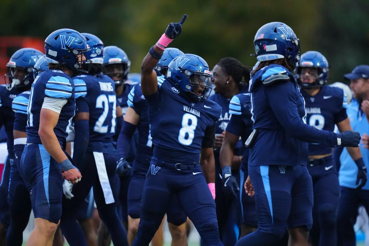 WhitmanvikesFB's tweet photo. Thanks to @CoachRiede and @NovaFootball for stopping by Whitman! Keeping the Whitman -> Nova pipeline open!

#GDR
#RecruitTheVikes https://t.co/YOJb0uDkXW