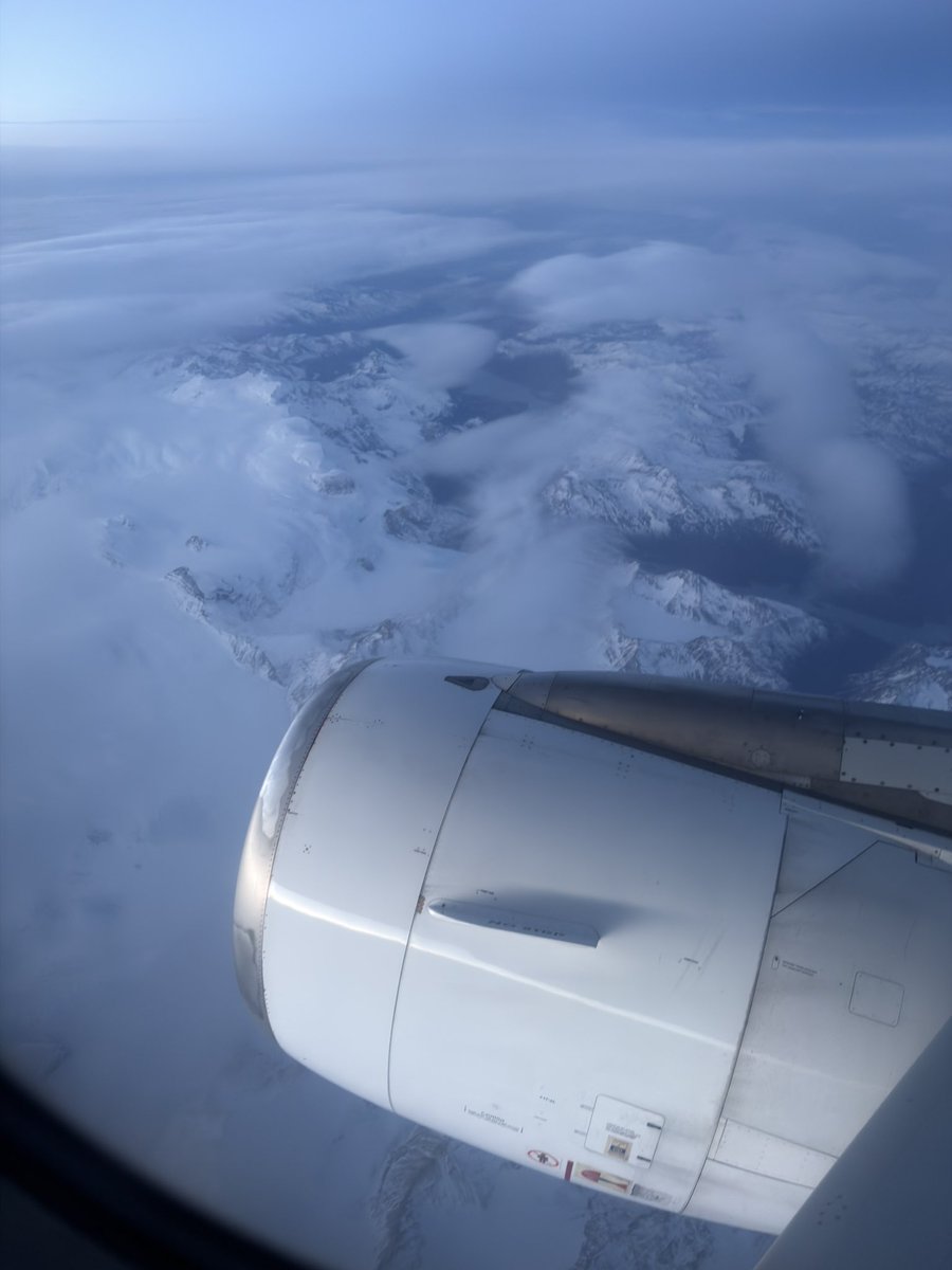 bernabephoto's tweet image. #TravelTuesday Flying over the Andes this past weekend.
