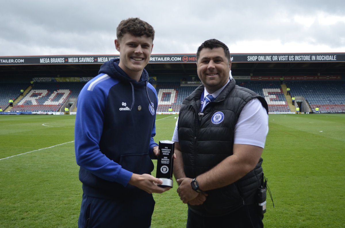 🏆💙 A special moment for Sam Beckwith!

After being named our Men’s Community Player of the Season, Sam was presented with his official trophy ahead of Sunday’s game 👏⚽️

Wishing Sam and the team, the very best this Sunday at Wembley for the play-off final — good luck! 💪🏟️