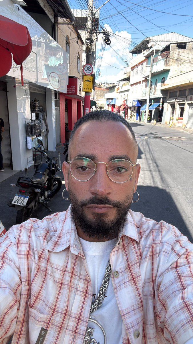 1 de MAIO - álbum novo tweet media