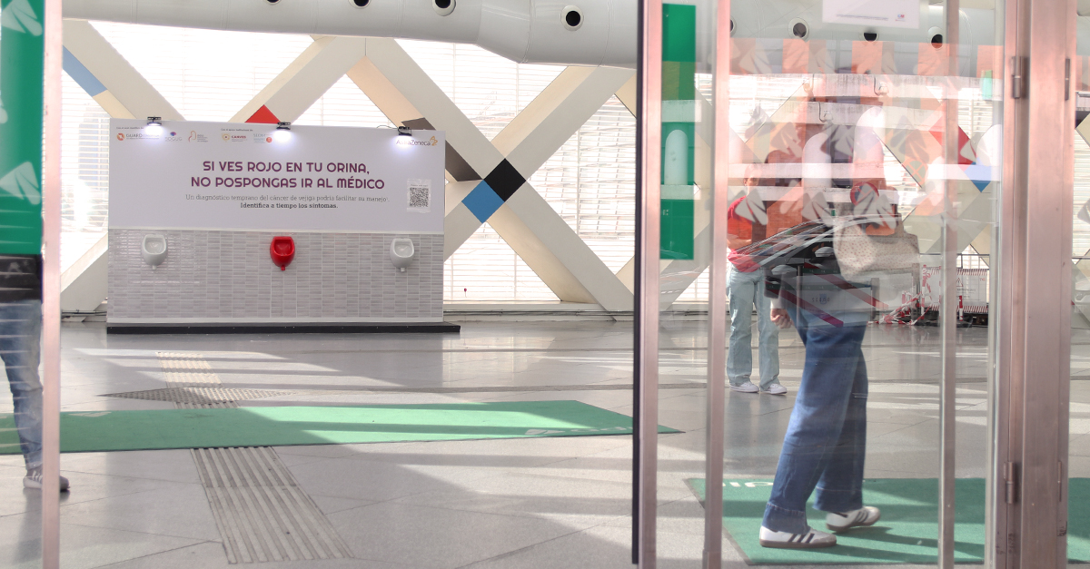 AstraZeneca España tweet media