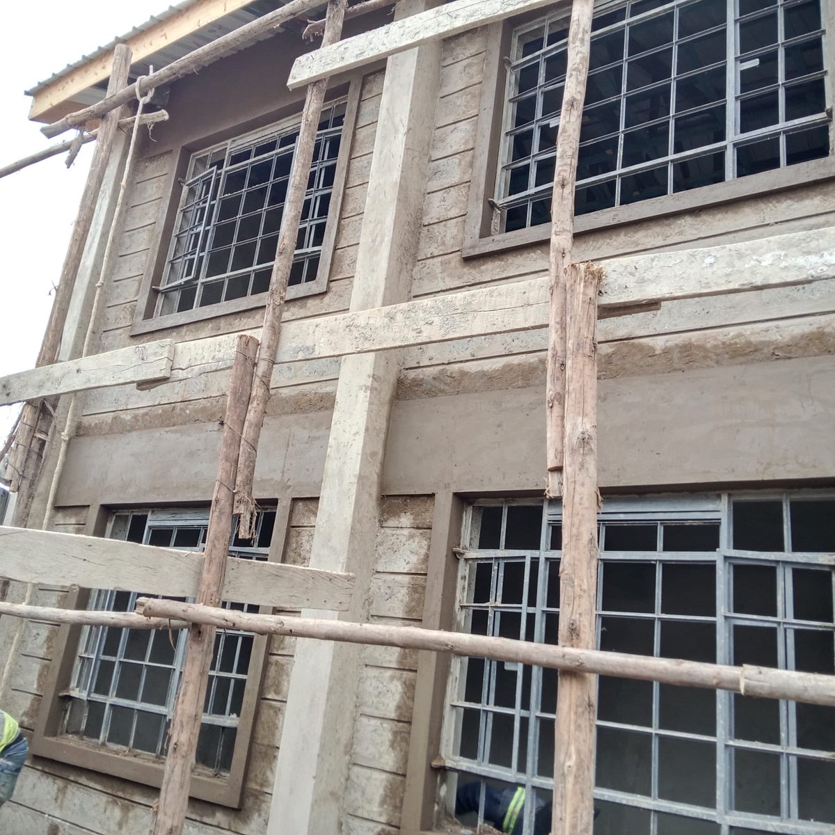 kentallbuilders's tweet image. Construction of a modern library in Nairobi county done by Kentall builders

Landscaping works,perimeter walling  and cabro laying also part of our execution
#Build with us ,Kentall builders

Contact us via 0790959555 for architectural and structural drawings,Bill of quantities