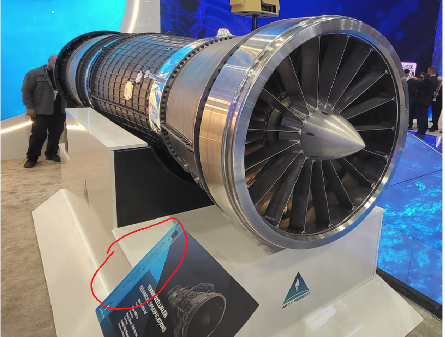 op_sshield's tweet photo. @meteyarar @prowlingturk motorun yanında yazan açıklamanın başlığında turbofan jet motoru yazıyor https://t.co/QocQ2aNfeb