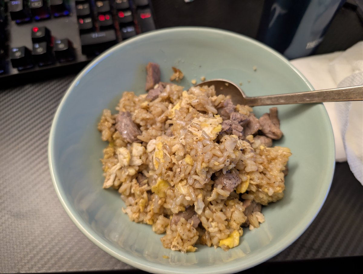 DDRJazzJackCS's tweet photo. I decided I needed some fried rice for lunch. With huge chunk of meat https://t.co/Q4DCrnWCJE