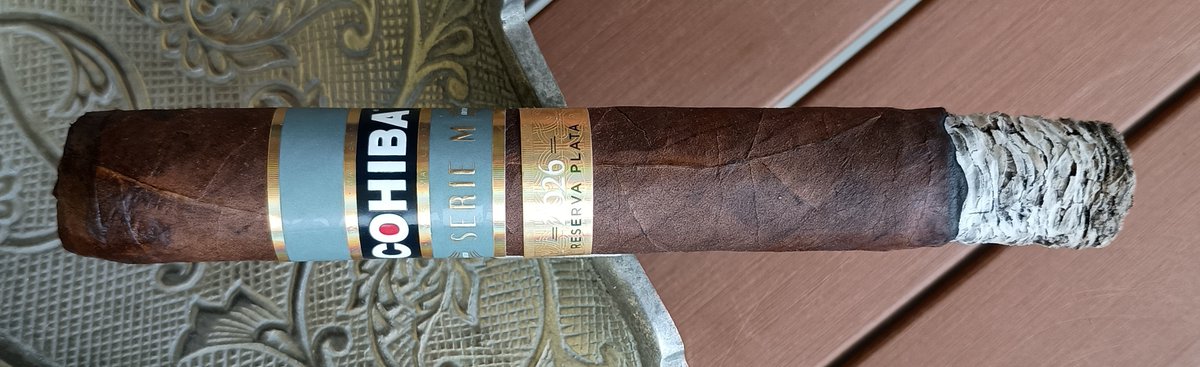 aboutcigars's tweet photo. Review of Cohiba Serie M Reserva Plata 2026 limited-edition cigar, the sixth Cohiba made in Miami: 
https://t.co/jOWAxue5Zd https://t.co/hcjIV5F3QG