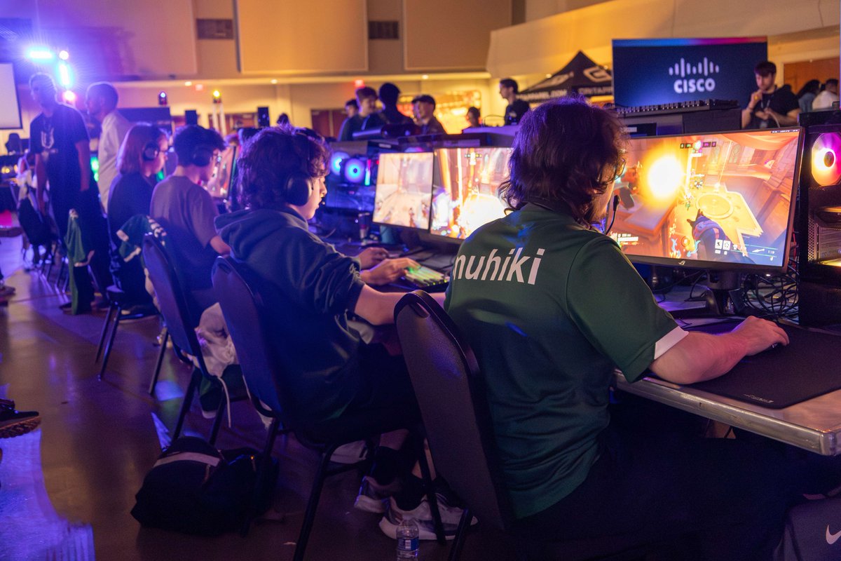 CSUVikes_GG's tweet photo. In year four of our program's history, we finally made CECC in Waco, Texas! 🤠

Our Overwatch team had a great run to 5th place, and our Valorant team's valiant efforts had them just shy of making Top 16.

We're incredibly proud of all our students on these teams who made it! https://t.co/5I5DHjgc1F