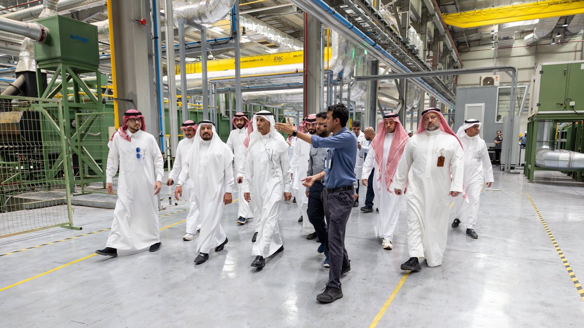 ncms_ksa's tweet photo. تشرفت NCMS بزيارة معالي م.أحمد العوهلي،محافظ الهيئة العامة للصناعات العسكرية،وكان في استقباله معالي د.فالح السليمان، محافظ الهيئة العامة للتطوير الدفاعي رئيس مجلس الإدارة للشركة، بحضور الرئيس التنفيذي م.علي العشبان،حيث اطّلع على قدرات الشركة ومشاريعها والكفاءات الوطنية في مصانعها https://t.co/Z1o7lg1JXq