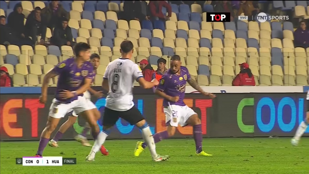liladecorazon_'s tweet photo. Arbitraje 😡: foul, entrada imprudente, gol anulado!!!

También el arbitraje 😇: no hay nada, ni tarjeta, juegue https://t.co/upRknR7QZm
