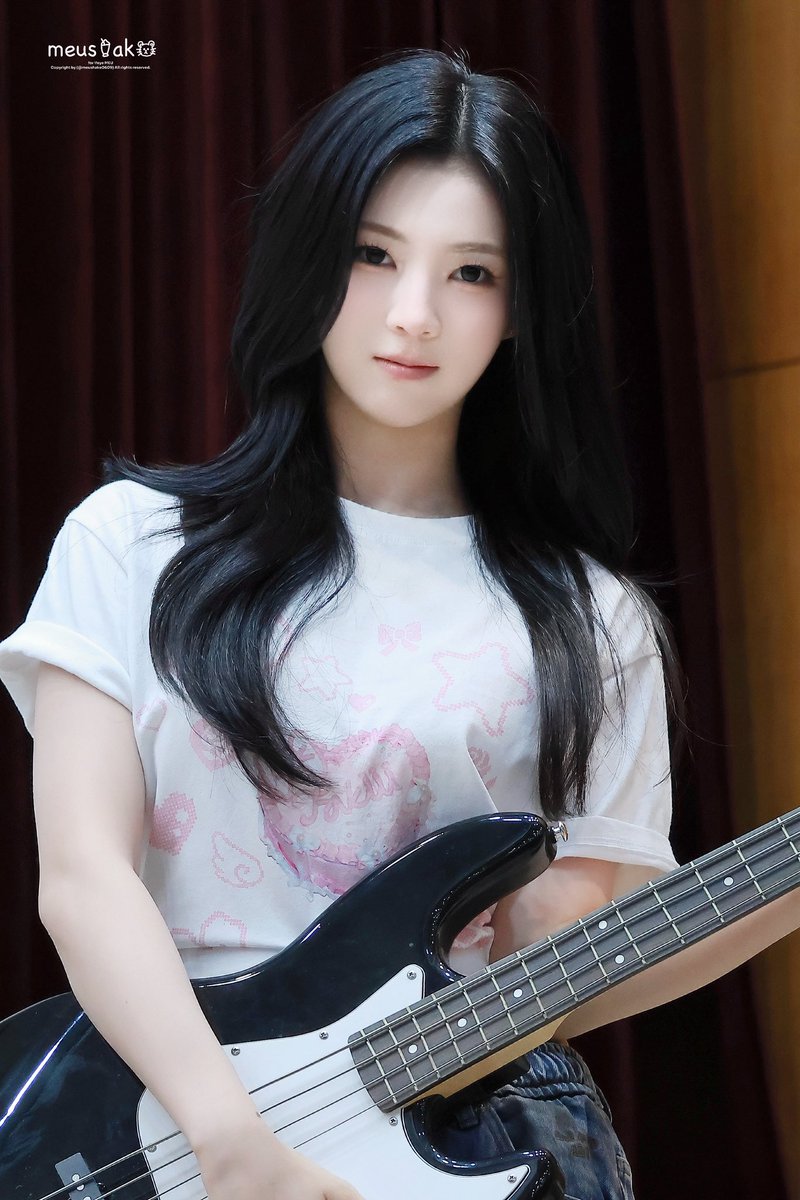 meushake0609's tweet photo. 260424 팬플리

#ifeye #이프아이 #MEU #미유 https://t.co/dYGbjn3fpr