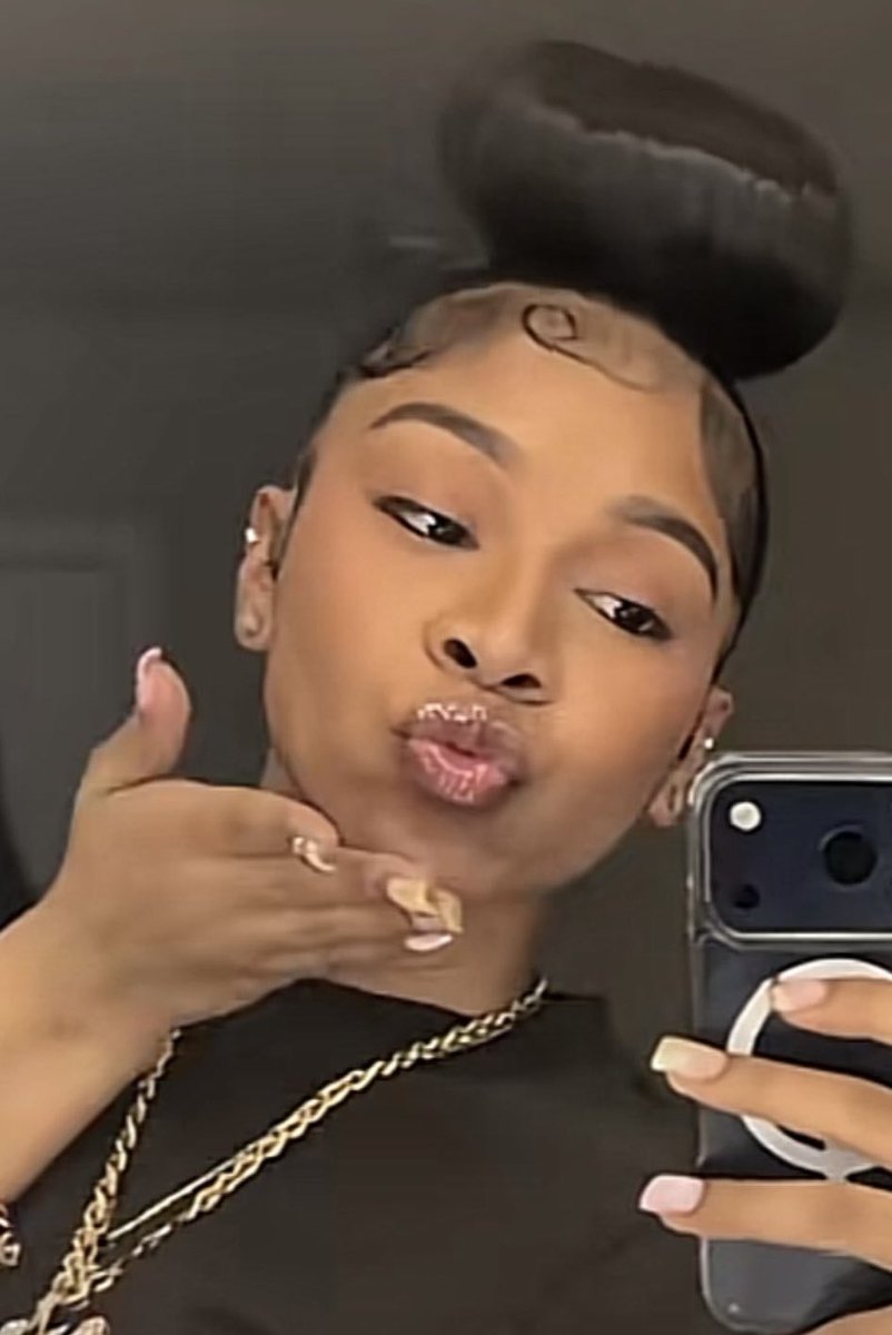 LipQueenCity's tweet photo. Star Bandz Got NO Reason Being This Nutty 👀🥜 https://t.co/HuGEj37Mxr