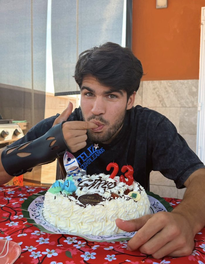José Morón tweet media