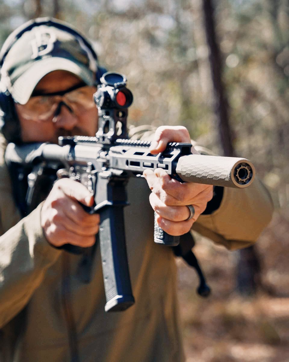 Daniel Defense tweet media